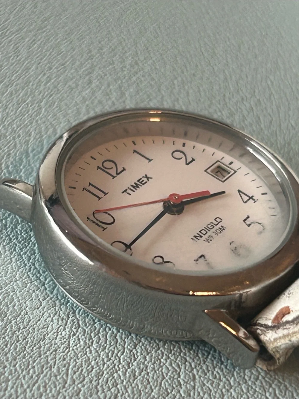 Vintage Timex Indiglo WR30M Ladies Watch Needs Battery Broken Band AS IS